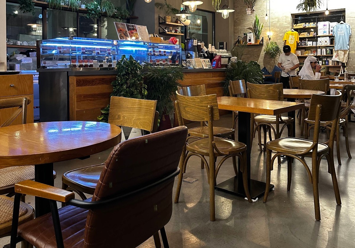 Flat White Specialty Coffee  The Pearl Qatar