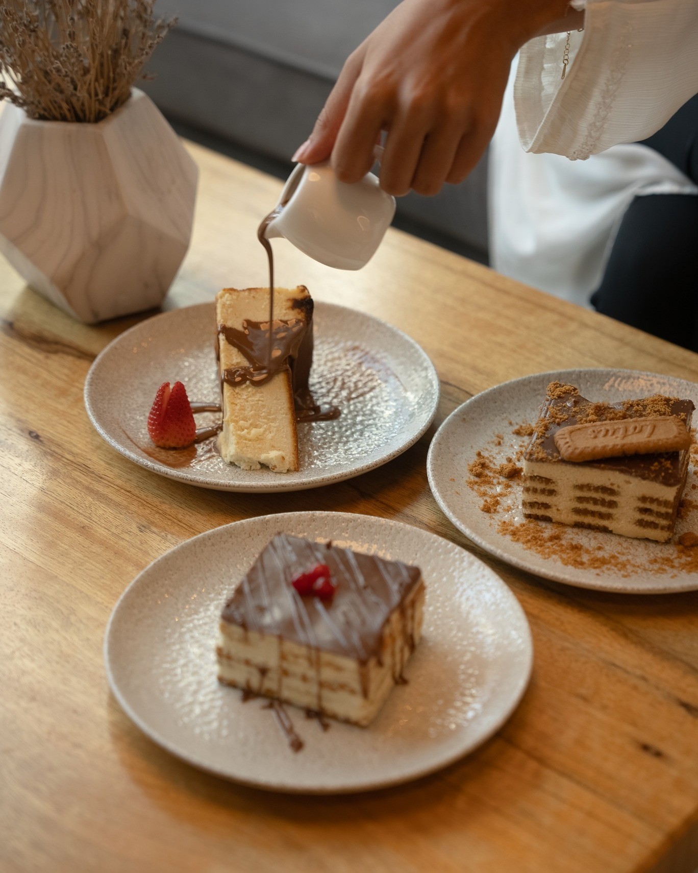 Laura Cafe Lusail