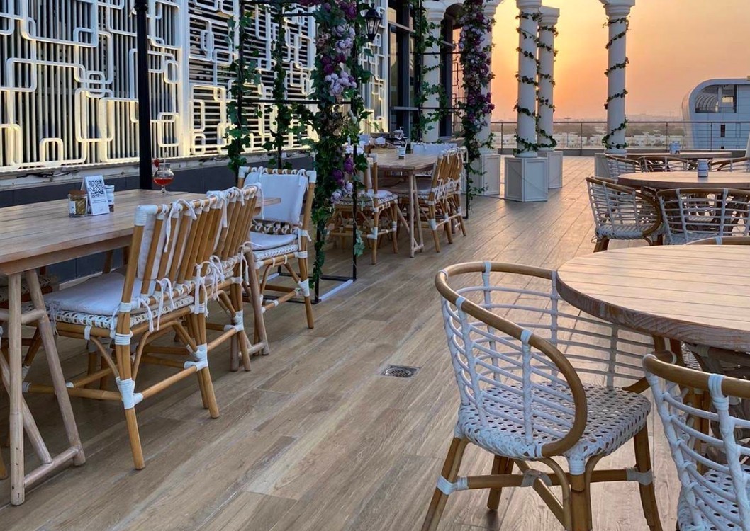 Laura Cafe Lusail