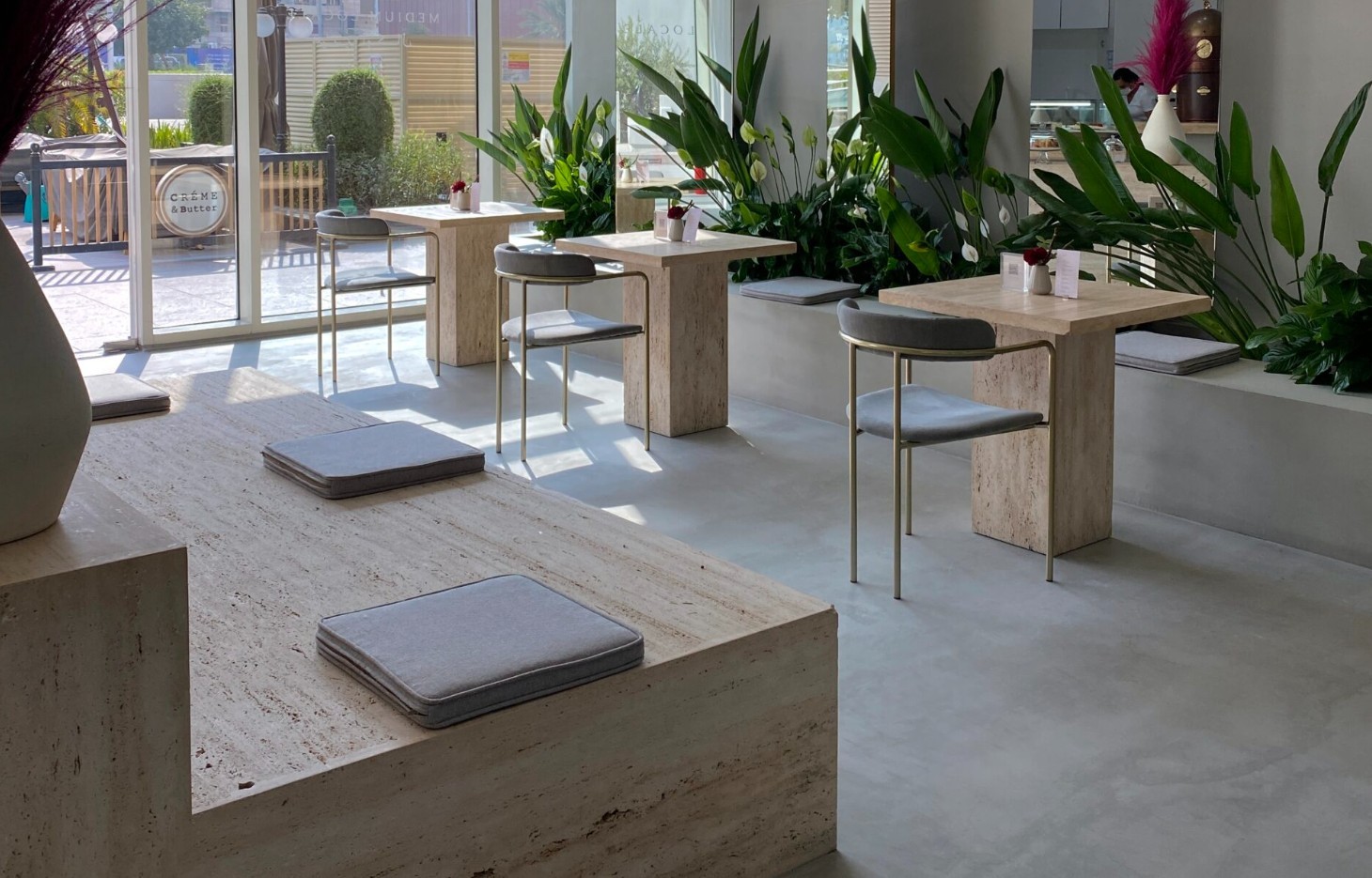 Medium Locale Cafe Lusail