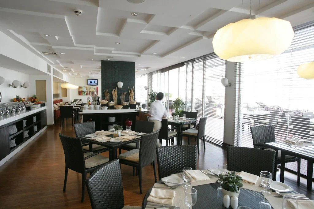 Aqua Cafe  Dubai