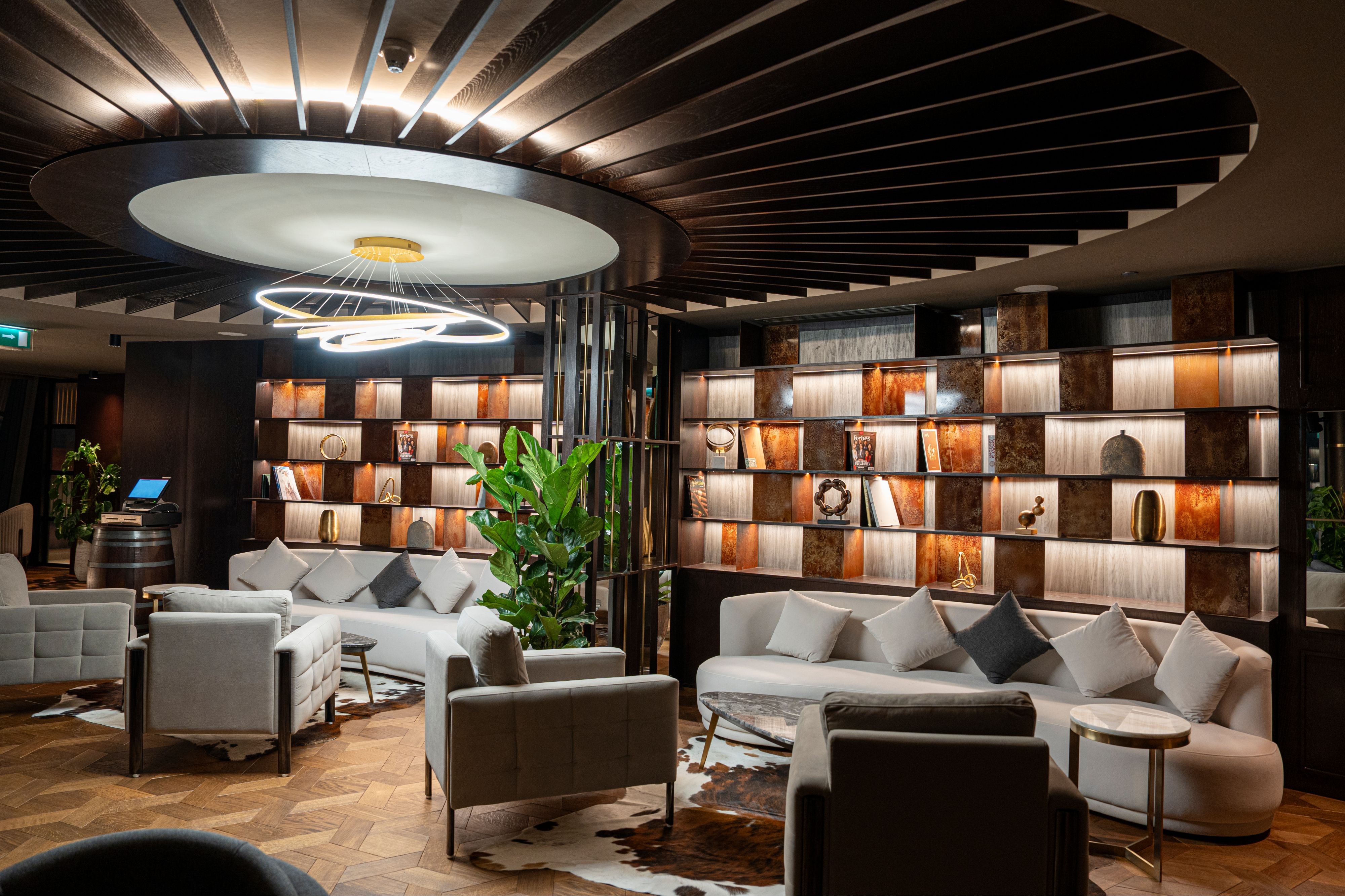 42 Oak Smoke Doha