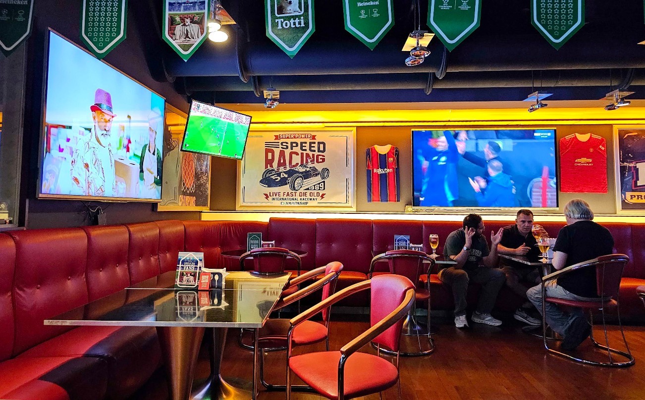 Champions Sports Bar ِDoha