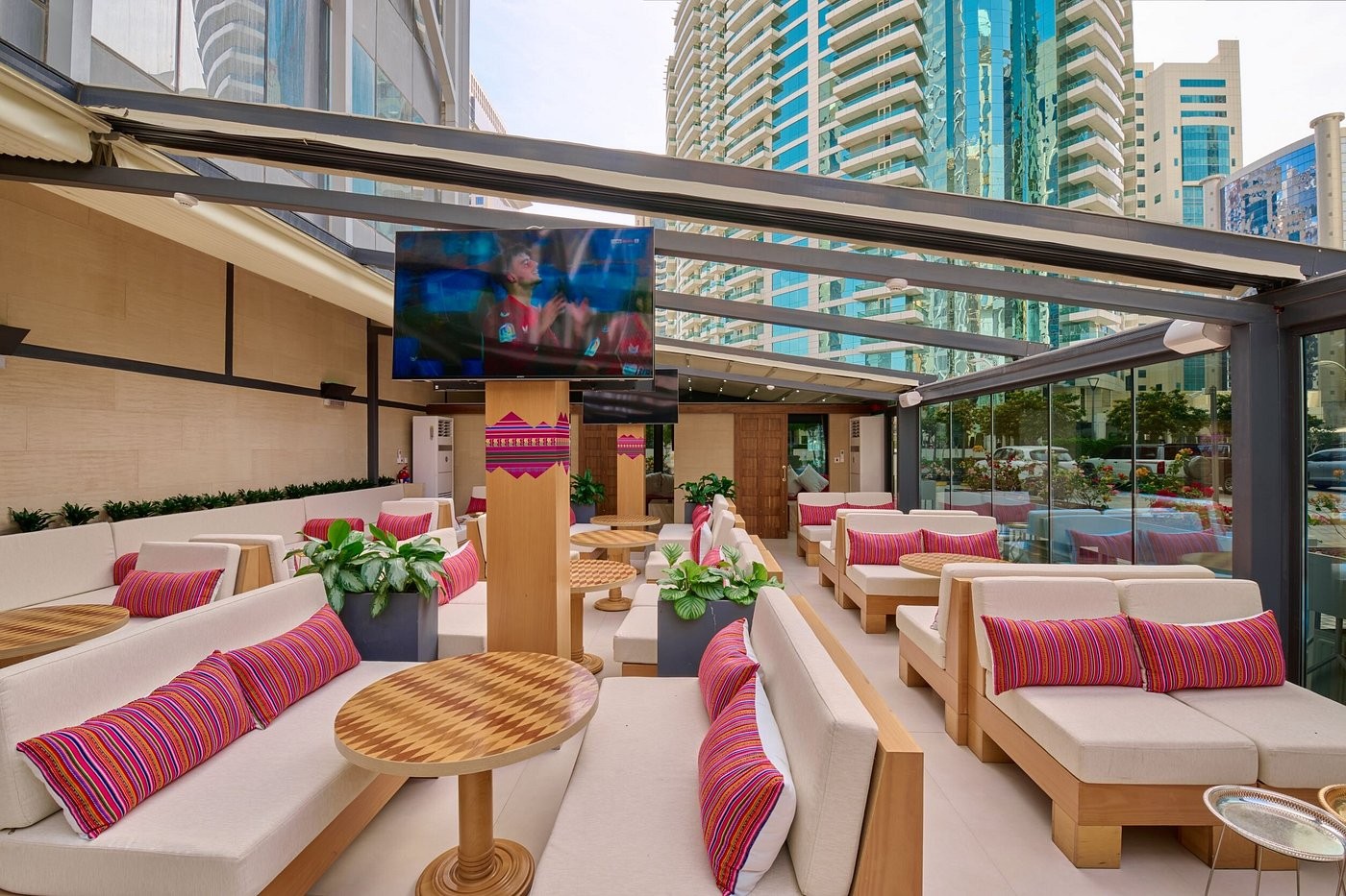 Waka Shisha Terrace Doha