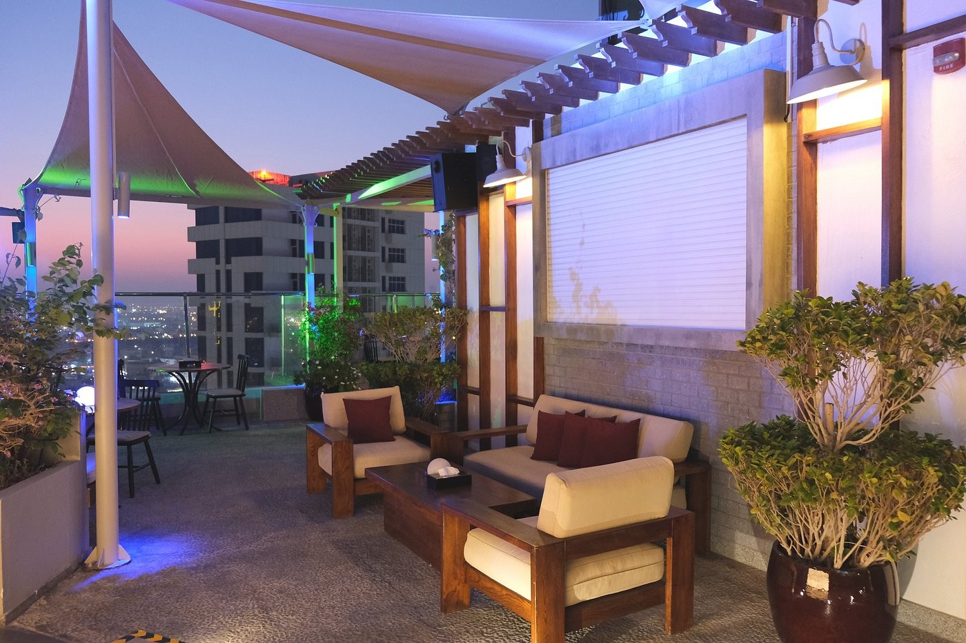 Terrace@28, Rooftop Lounge