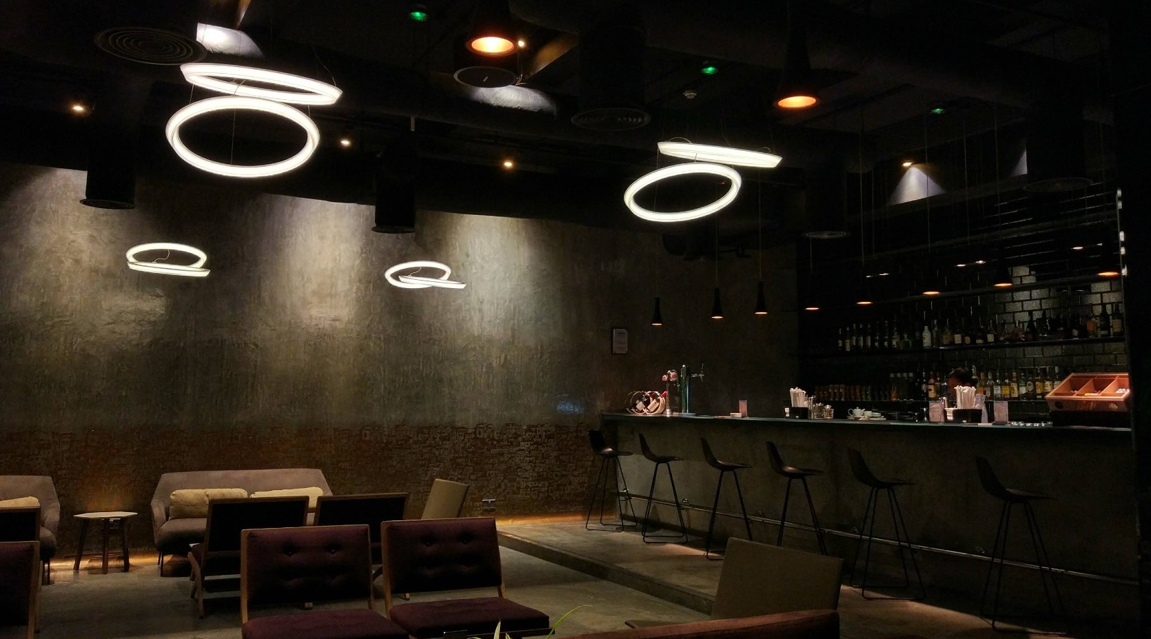 Elements Pool  Lounge   Manama