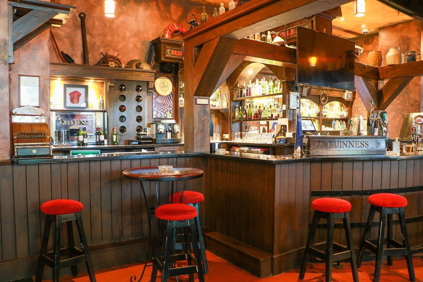 Fiddlers Green Irish Pub Manama