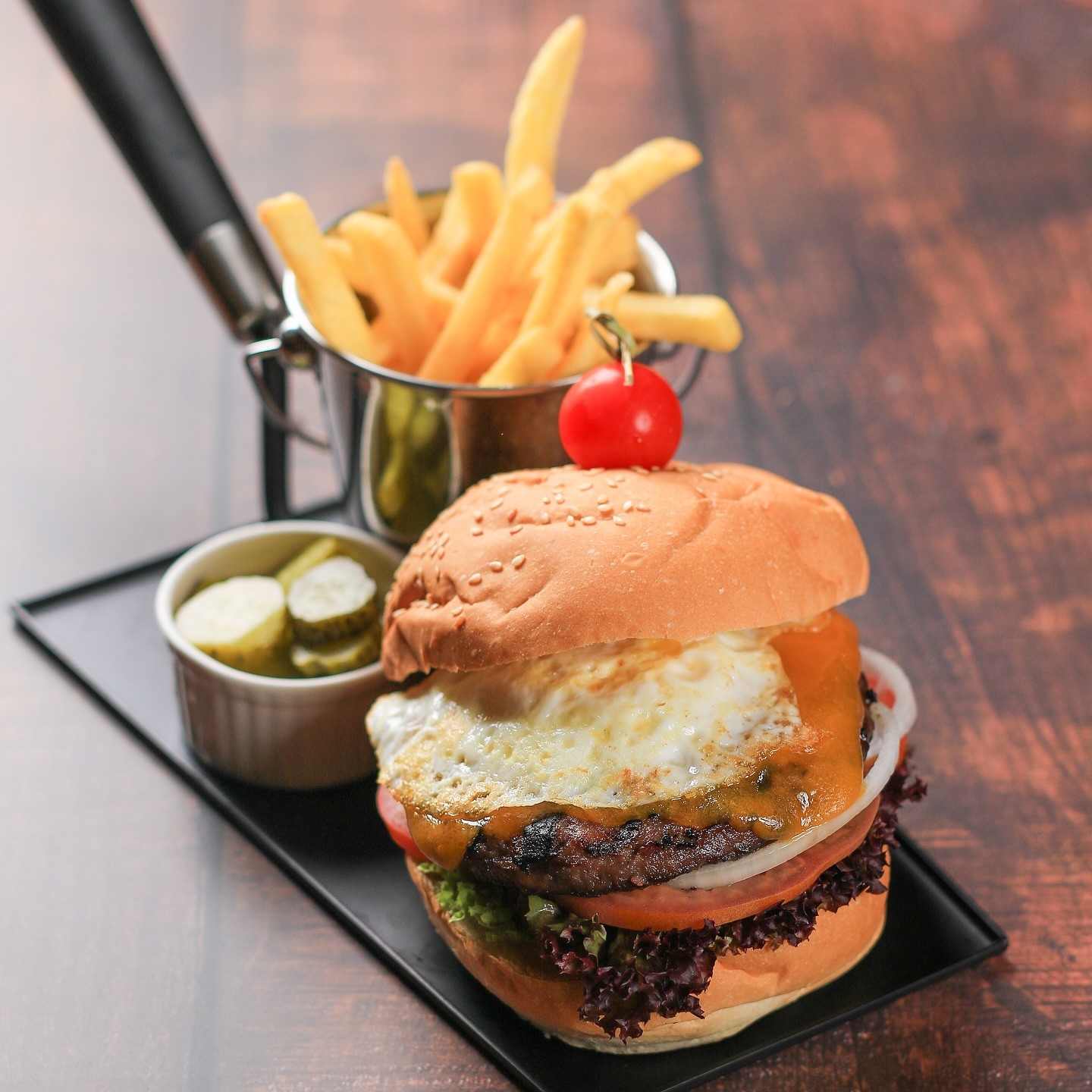 Food & Drinks