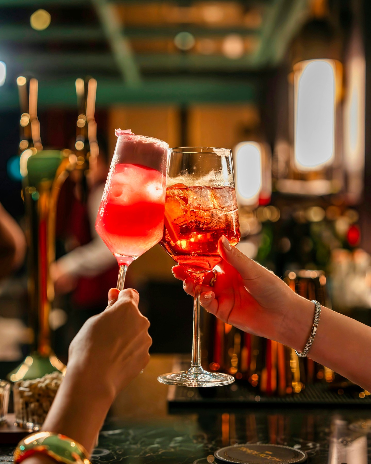 Food & Drinks