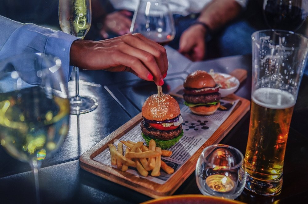 Food & Drinks