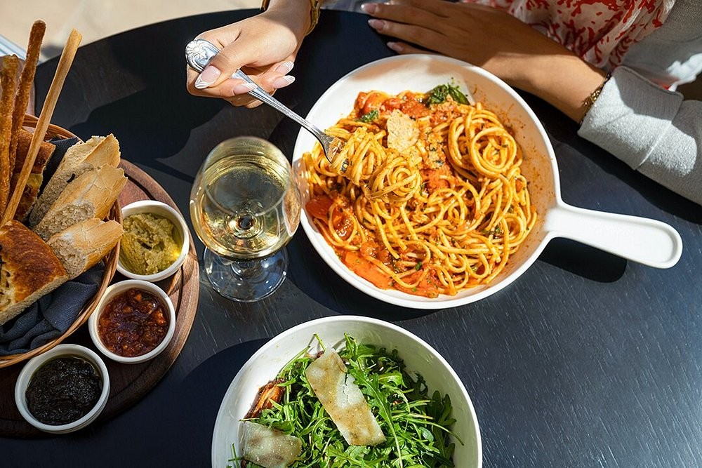 Food & Drinks