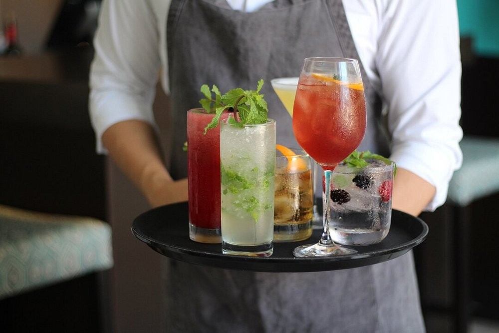 Food & Drinks