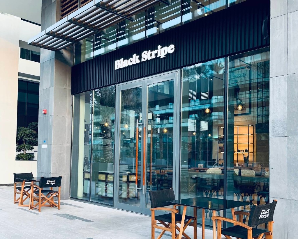 Black Stripe Manama