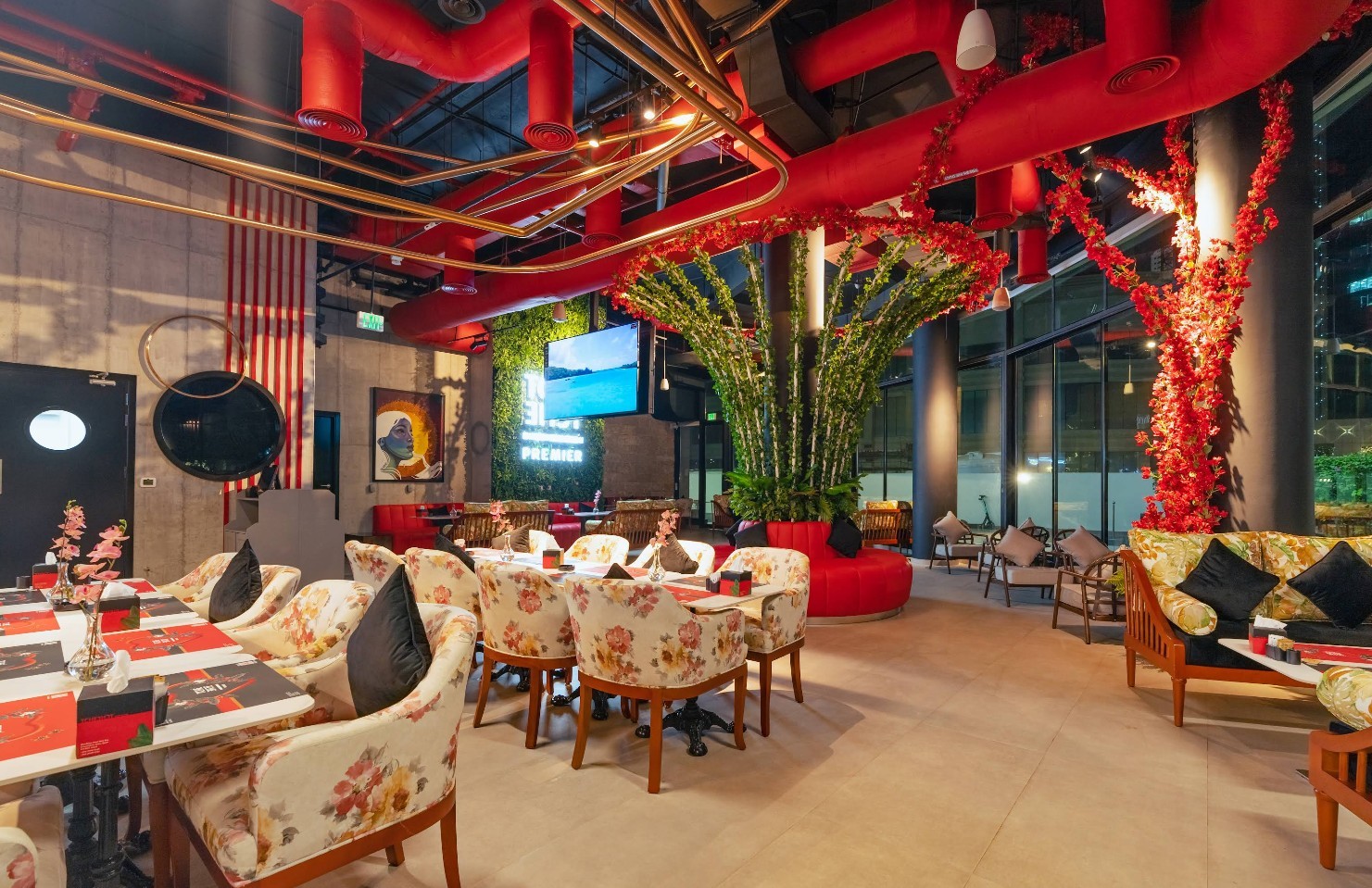 Tche Tche Premier Restaurant & Cafe Wyndham Westbay