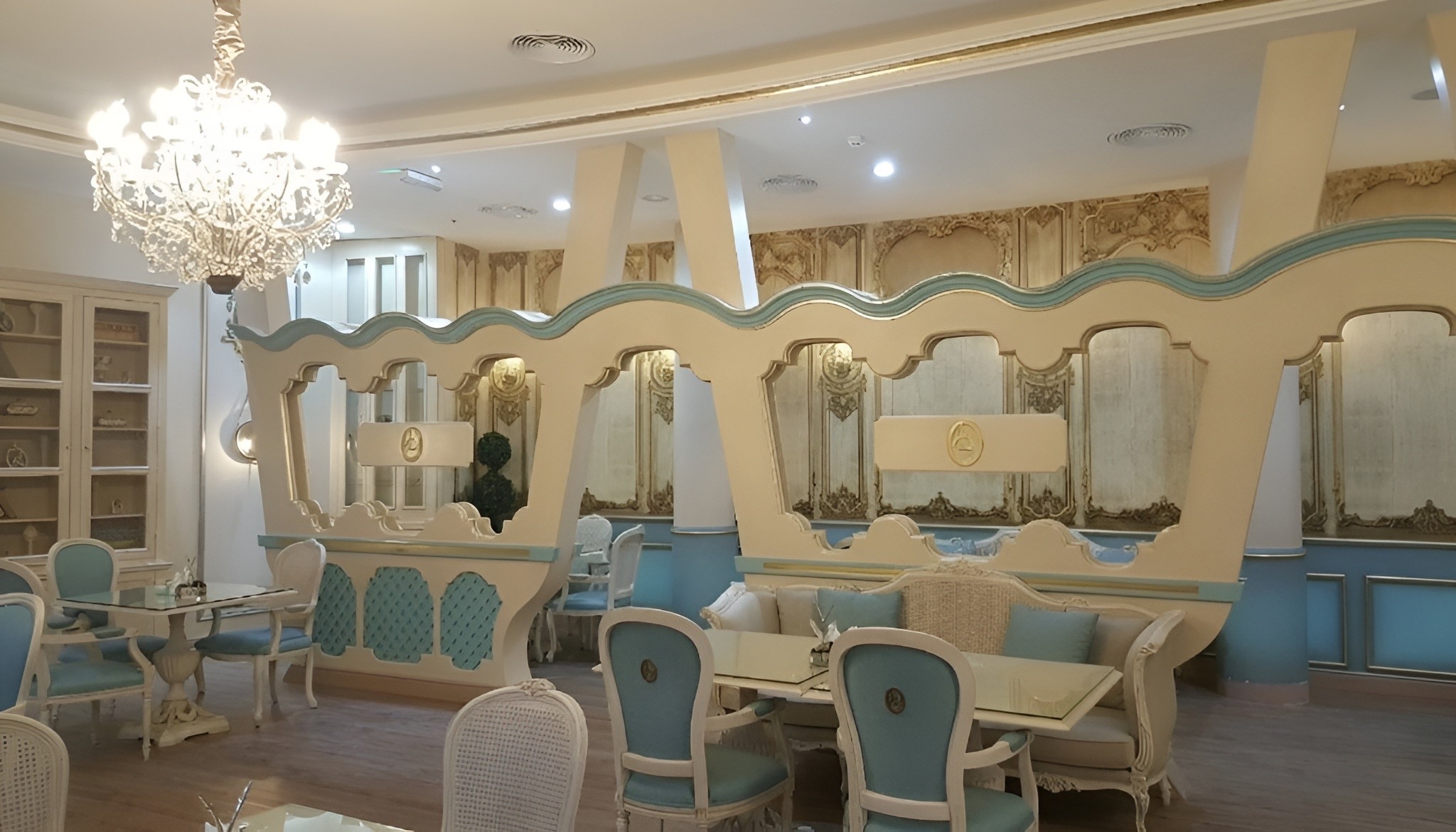 L Wjaar Cafe Doha