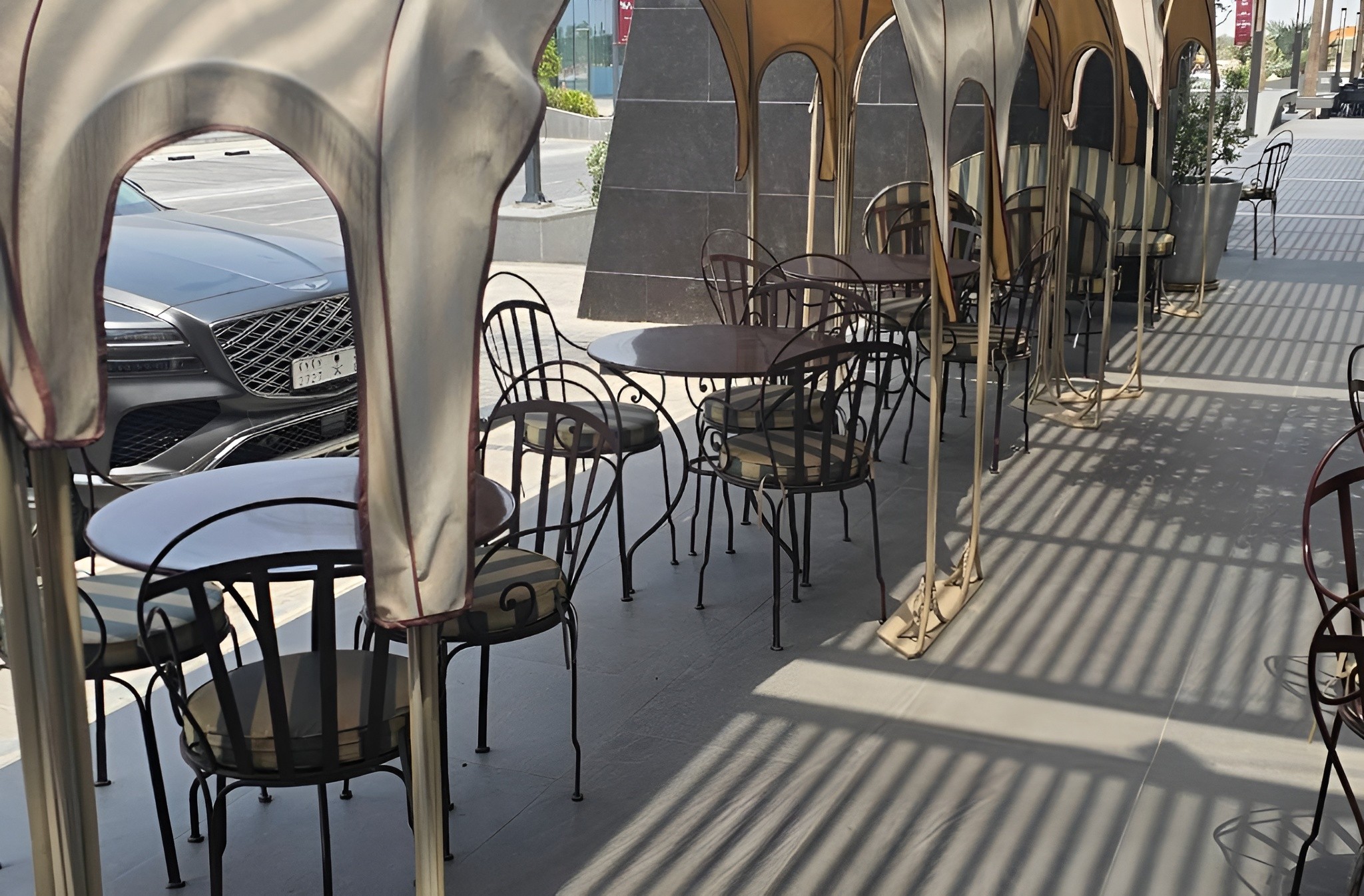 Rue Boutique Cafe Janabiyah