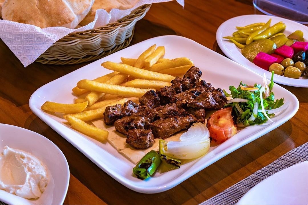 Food & Drinks
