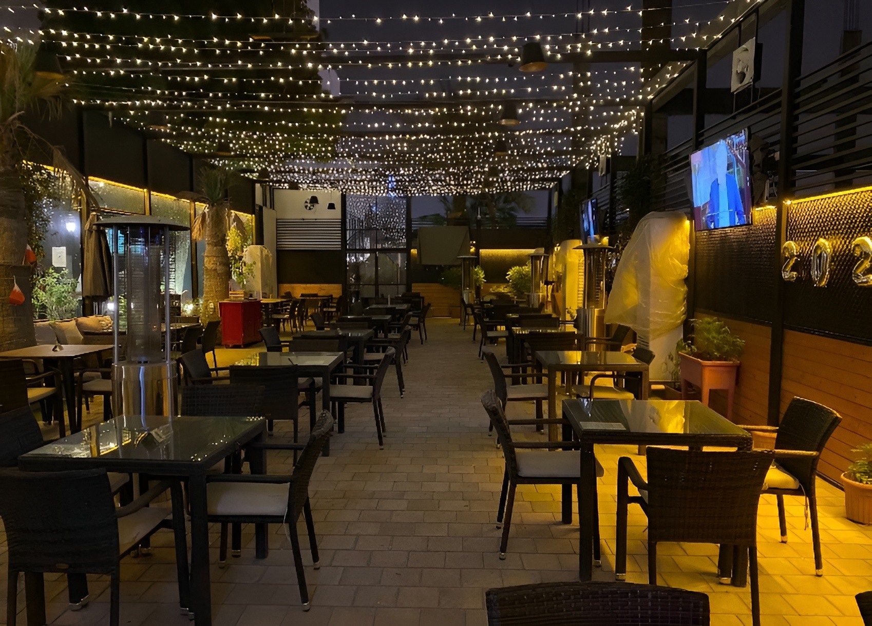 L'avenue Cafe