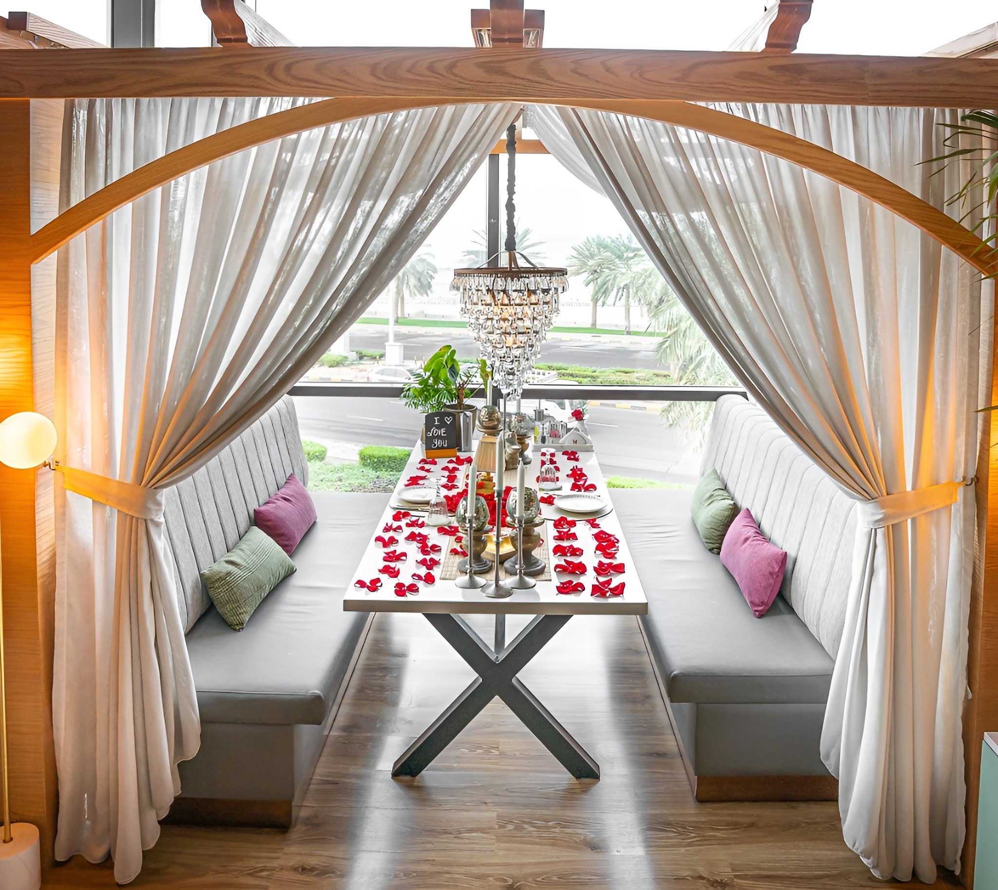 Private Dinning See View