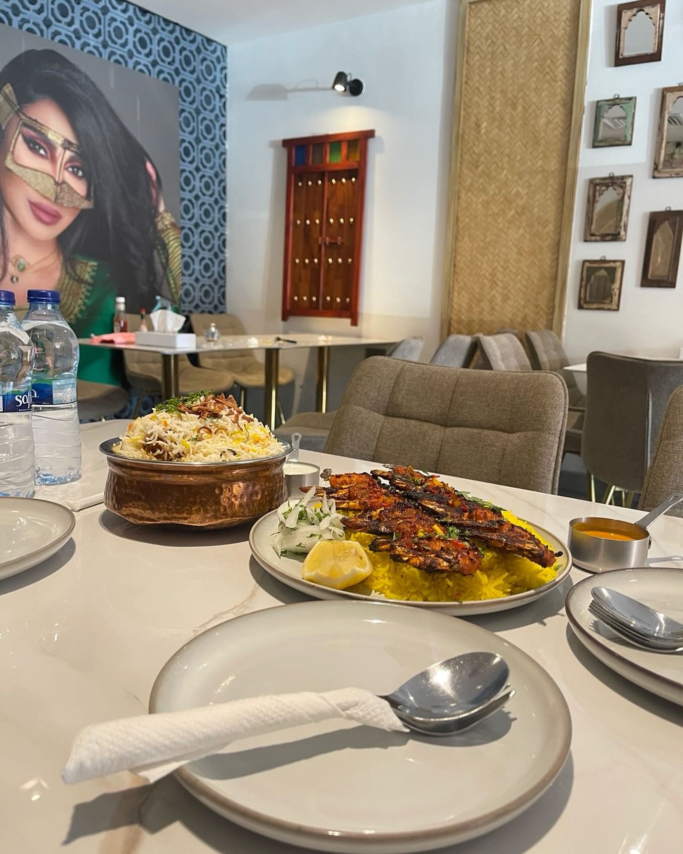 Food & Drinks
