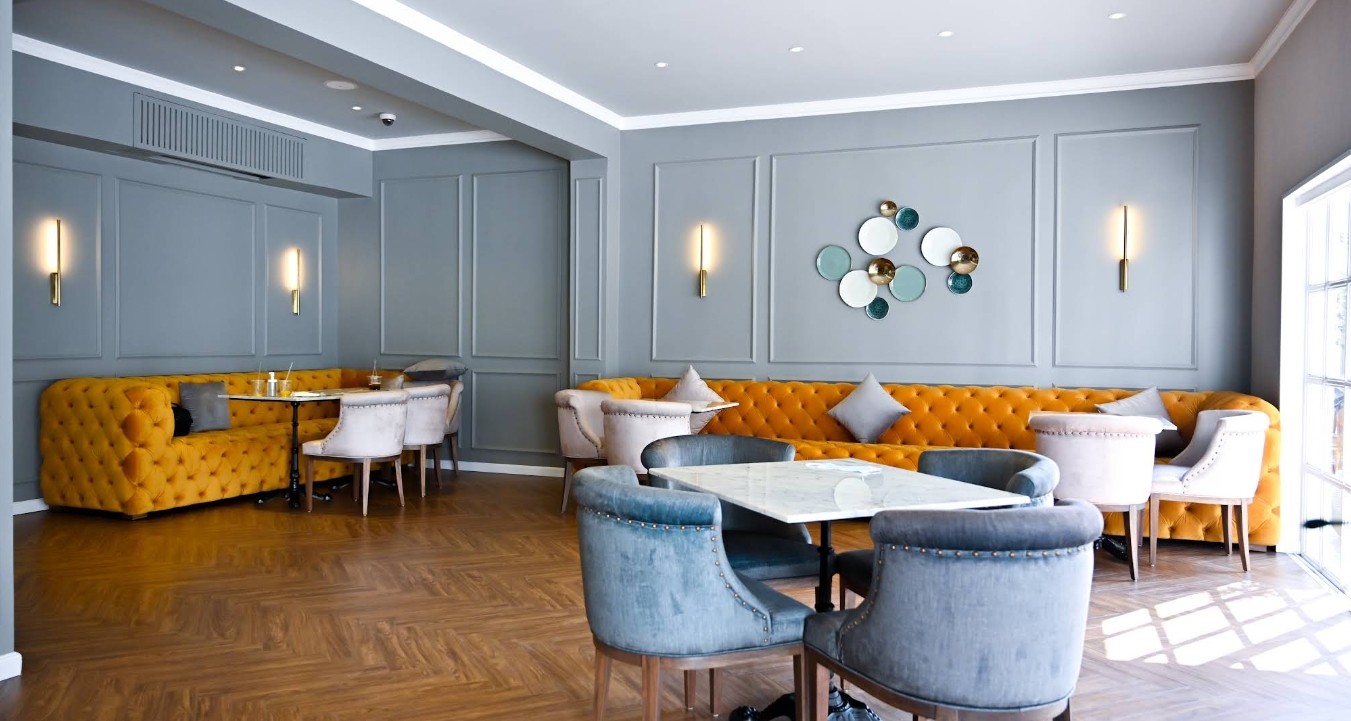 Cafe Chantilly & Patisserie