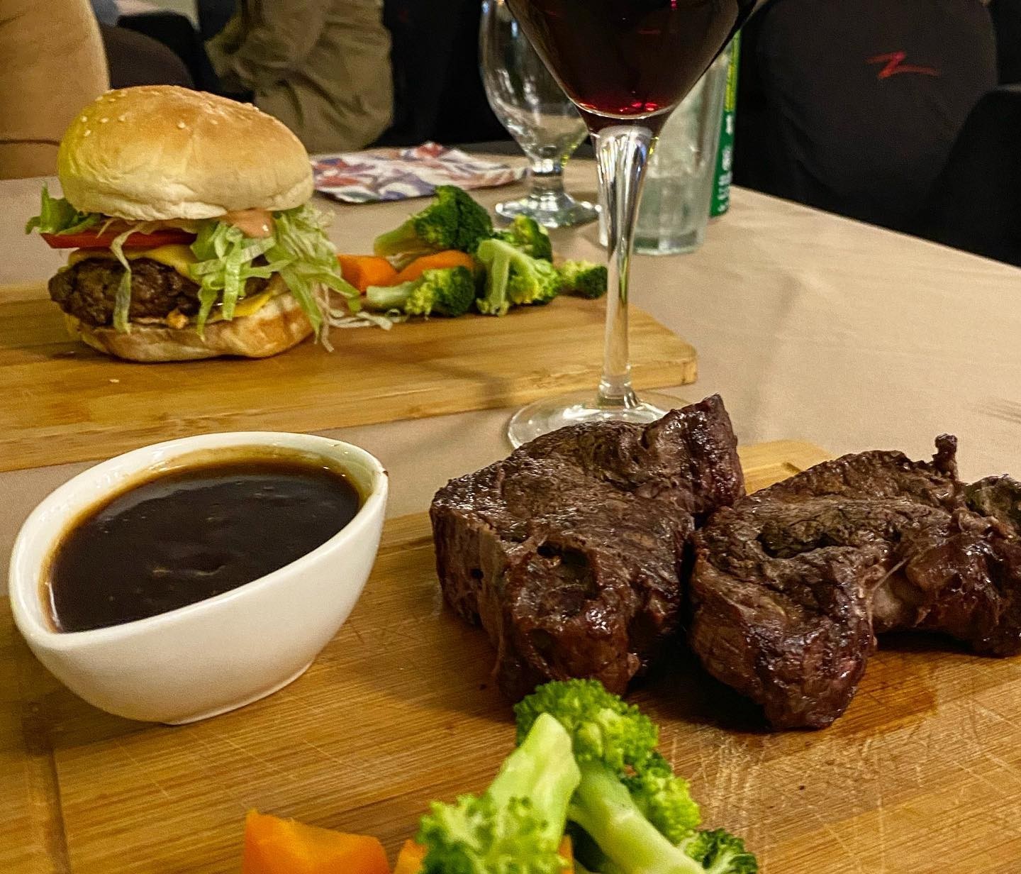 Food & Drinks
