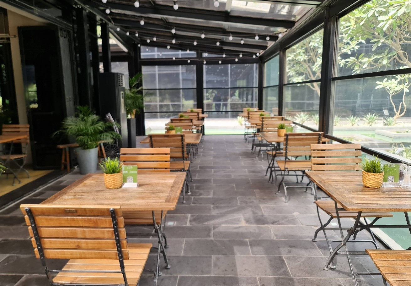 Backyard Restaurant Trade Zone Kuwait