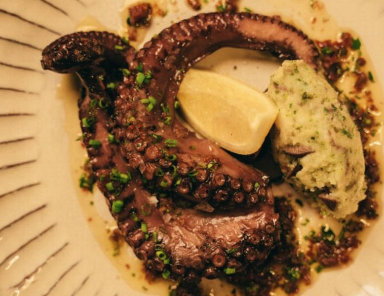 Essenza Restaurant