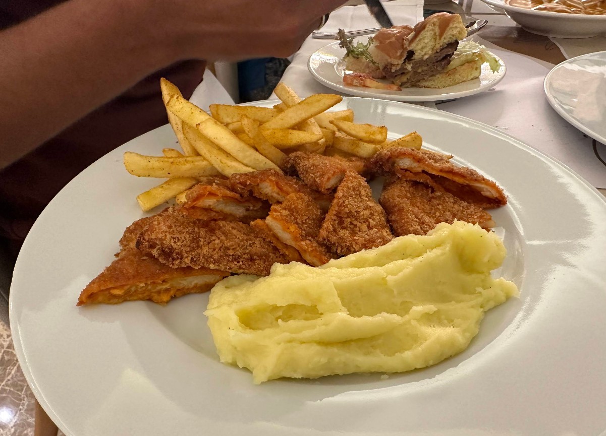 Gloria Hotel & Suites Doha