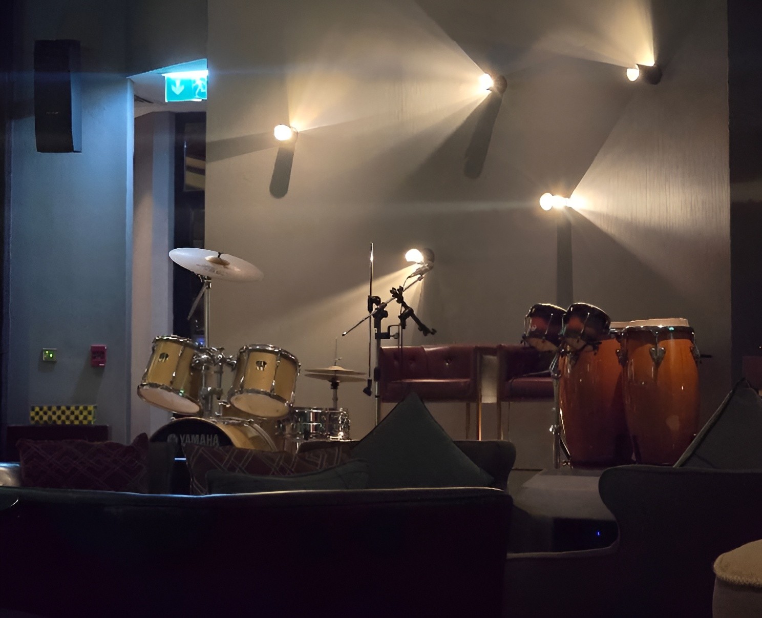 Xenia Bar and Lounge