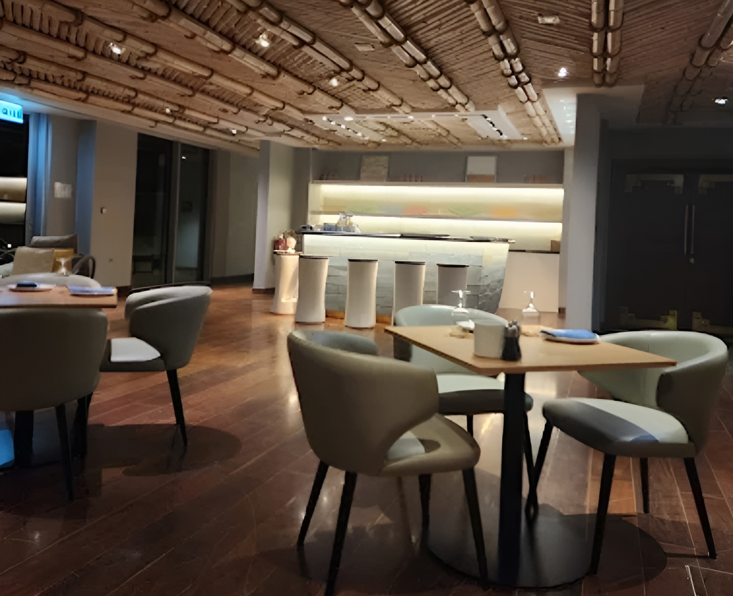 Zale Beach Club & Lounge