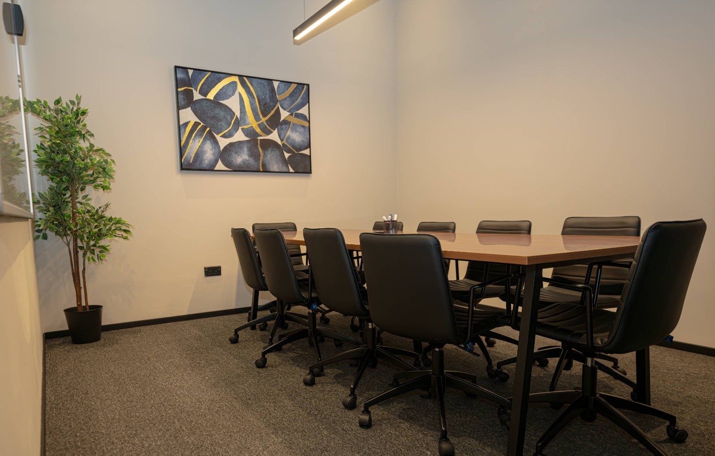 New Work Business Center  Oman Avenues Mall