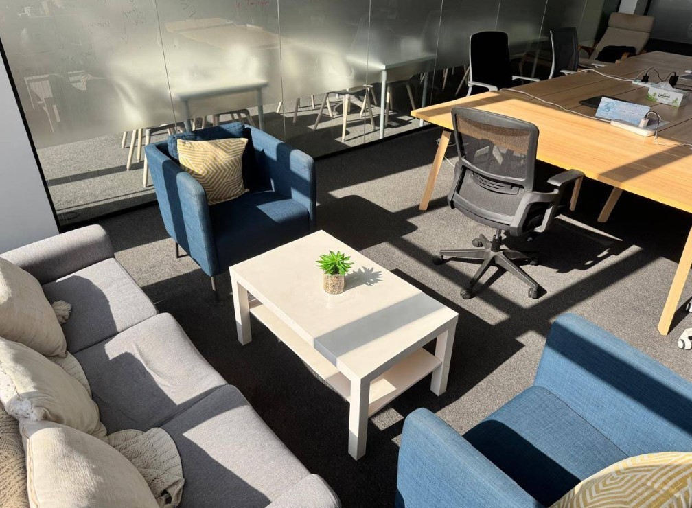 M567 Business Center Oman