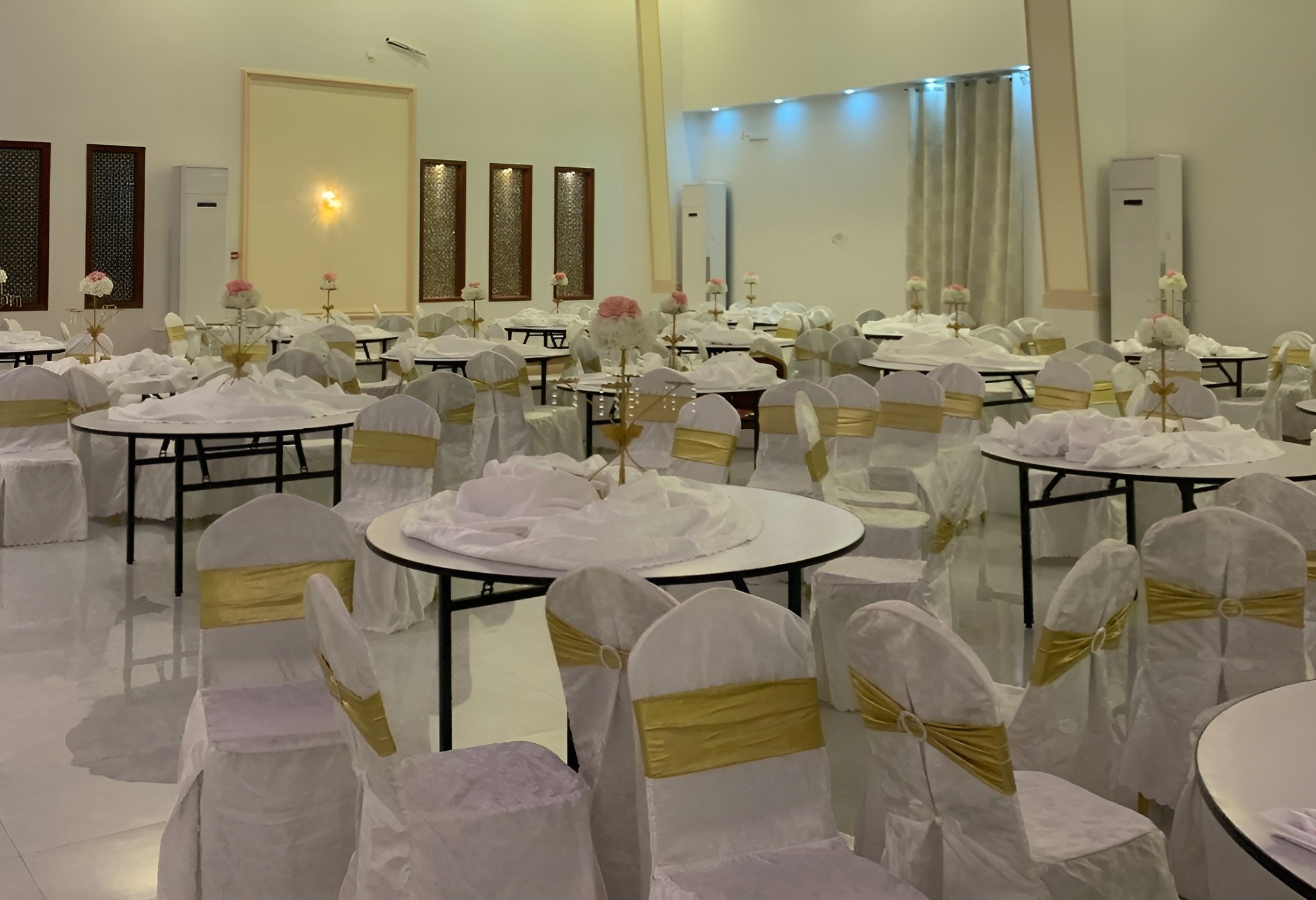 Purple Hall Weddings And Events Samail Oman
