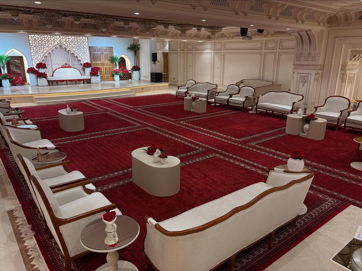 Al Qasr Hall Street Oman