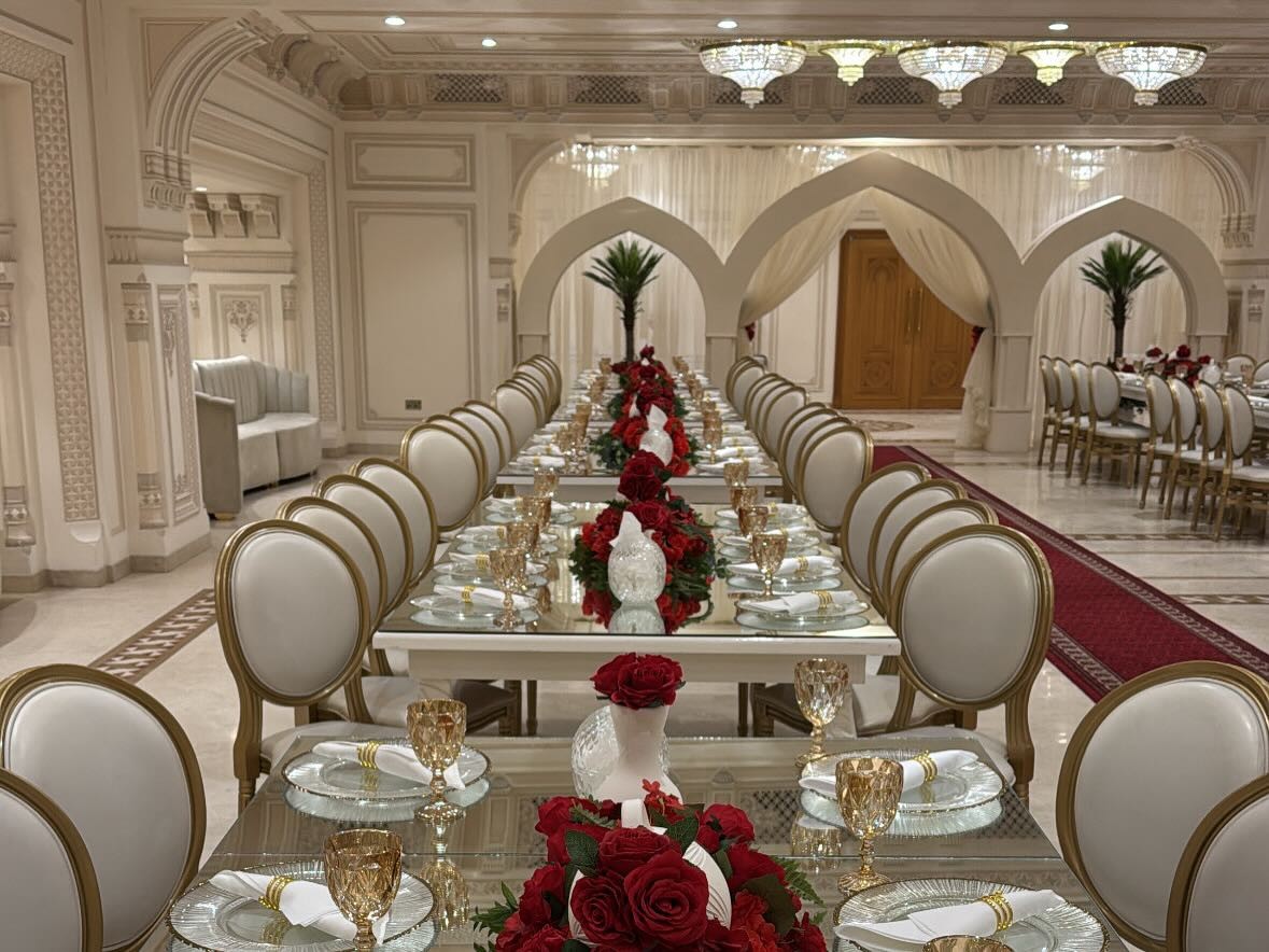 Al Qasr Hall Street Oman