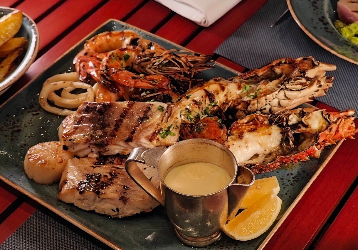 Bait Al Bahr restaurant Muscat Oman