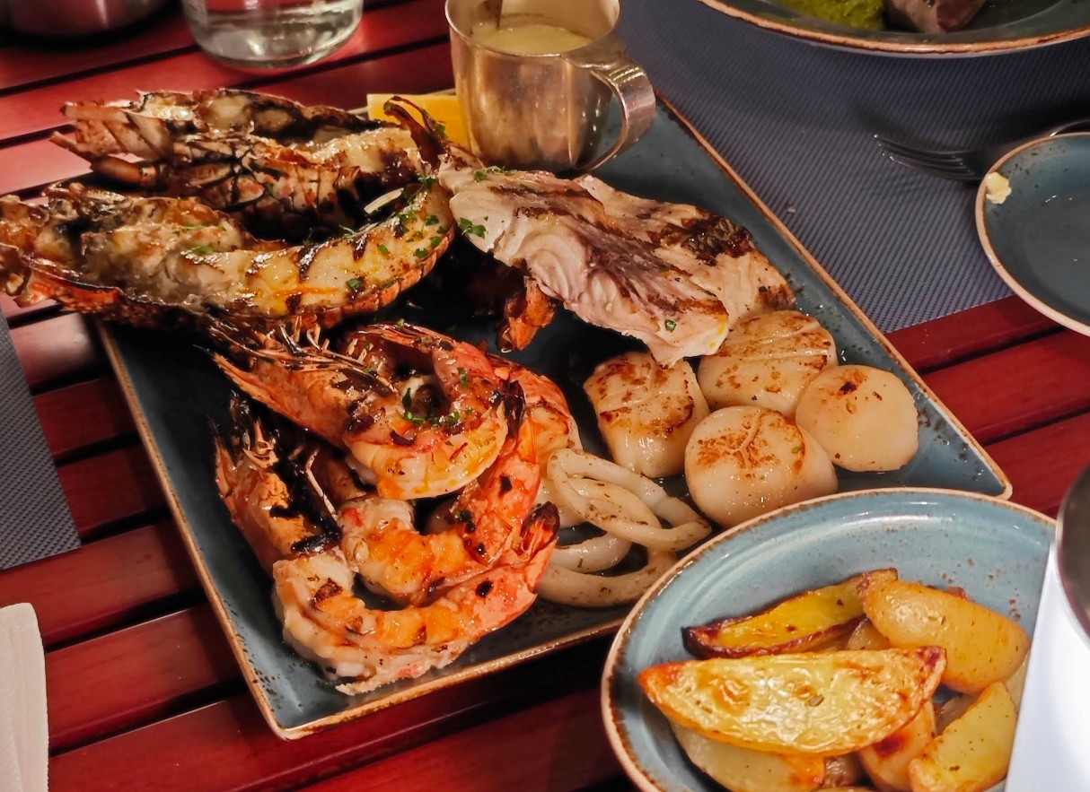Bait Al Bahr restaurant Muscat Oman