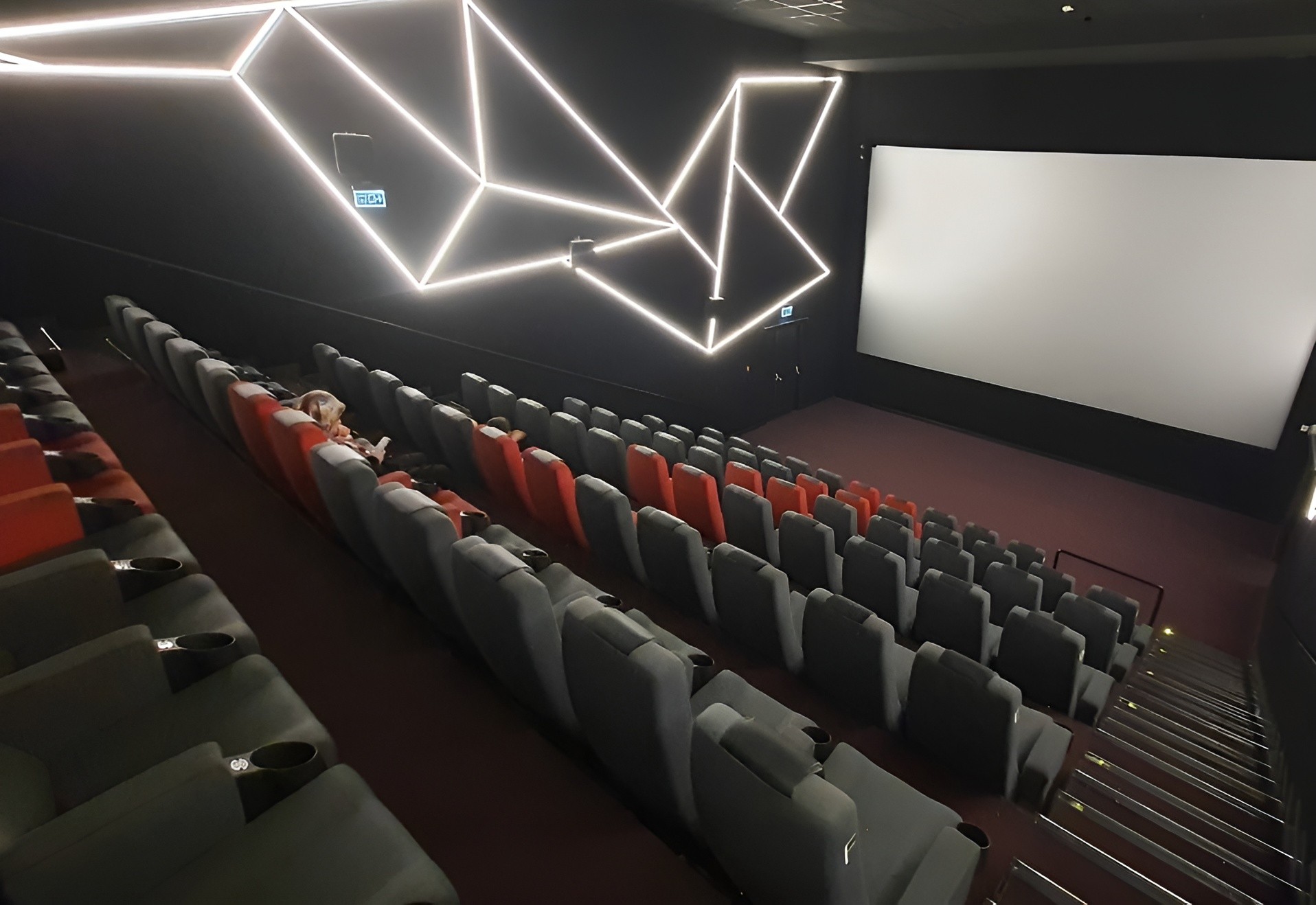 Cinema 3