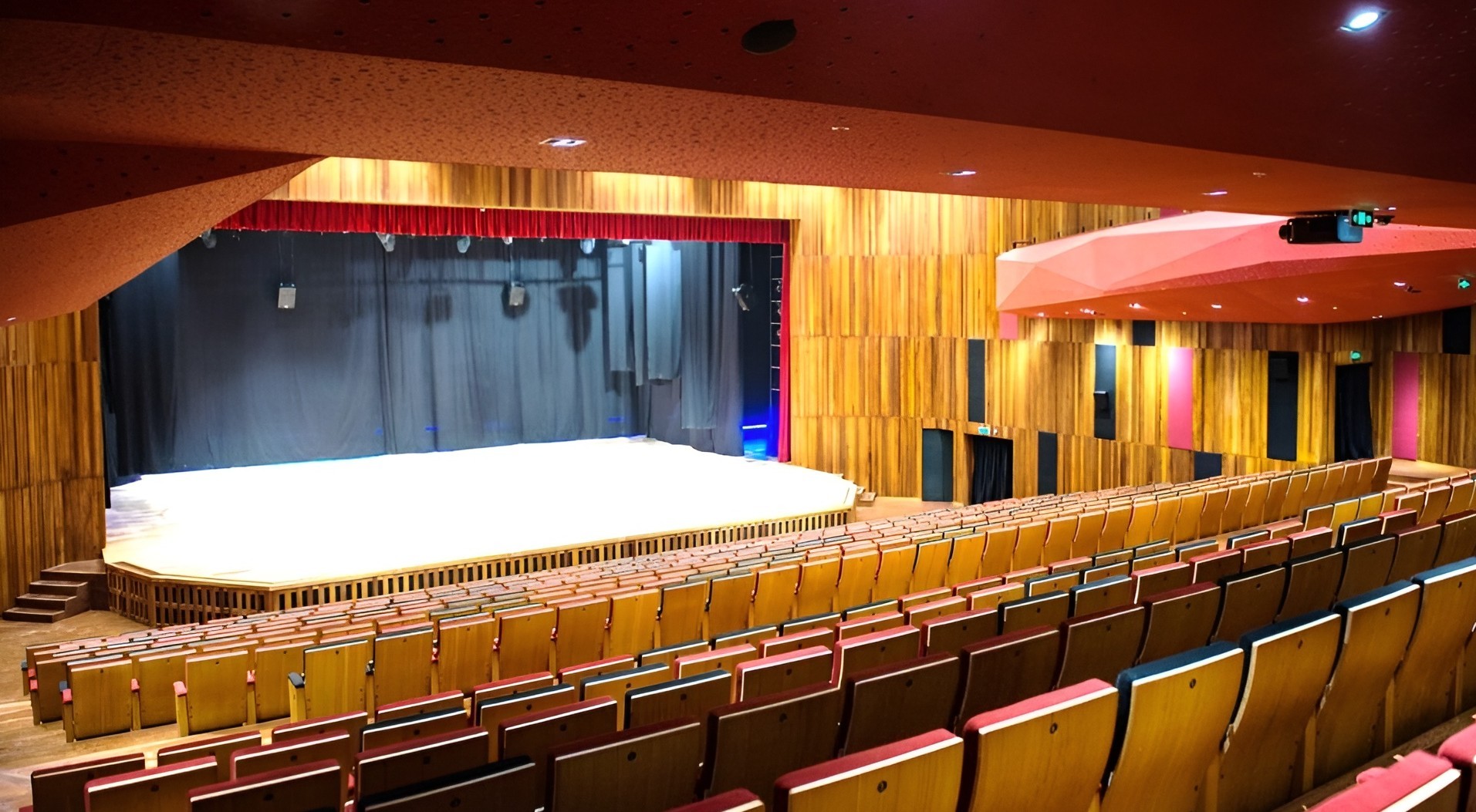 Leyla Gencer Opera and Arts Center