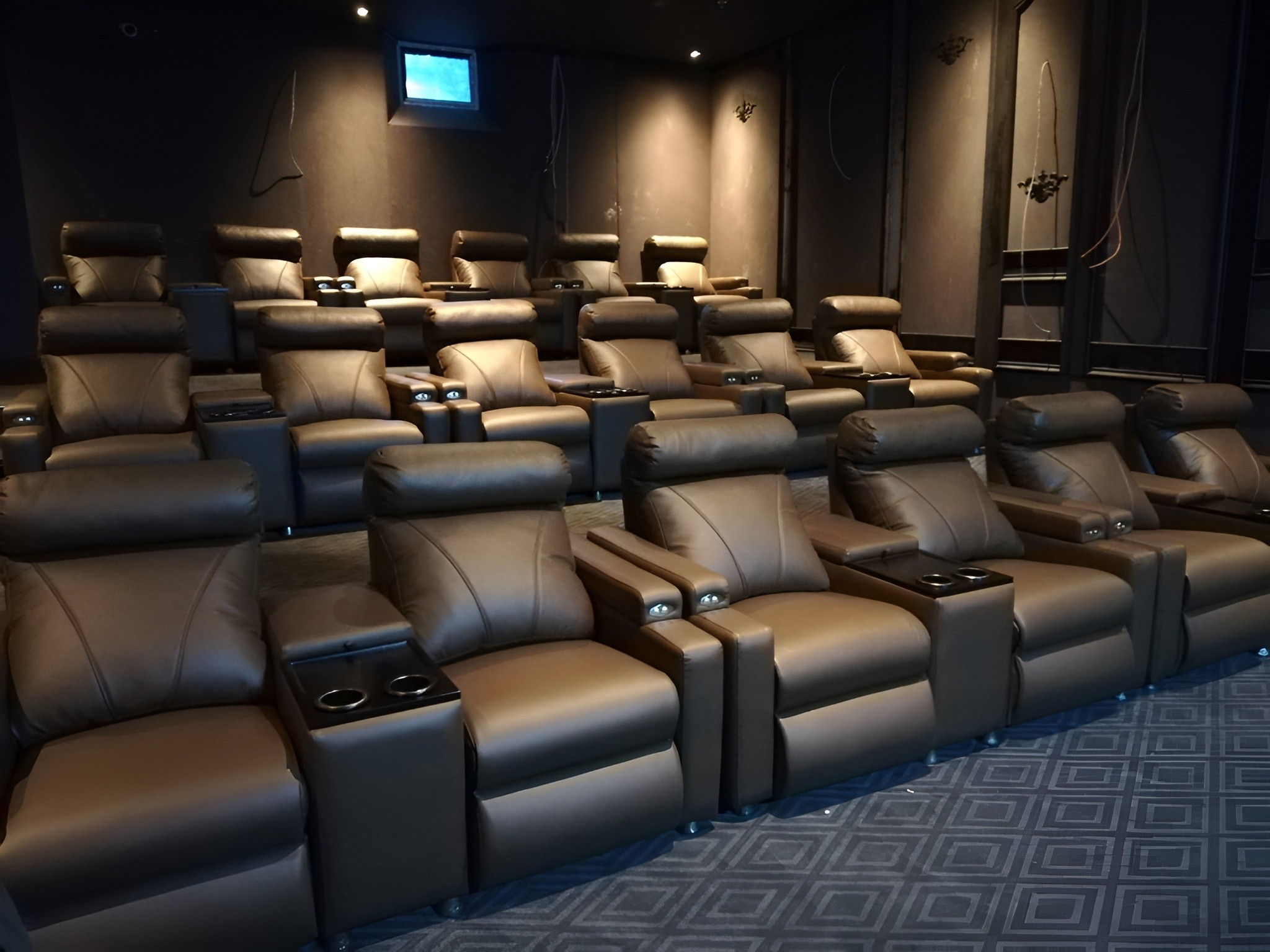 Cinema 3