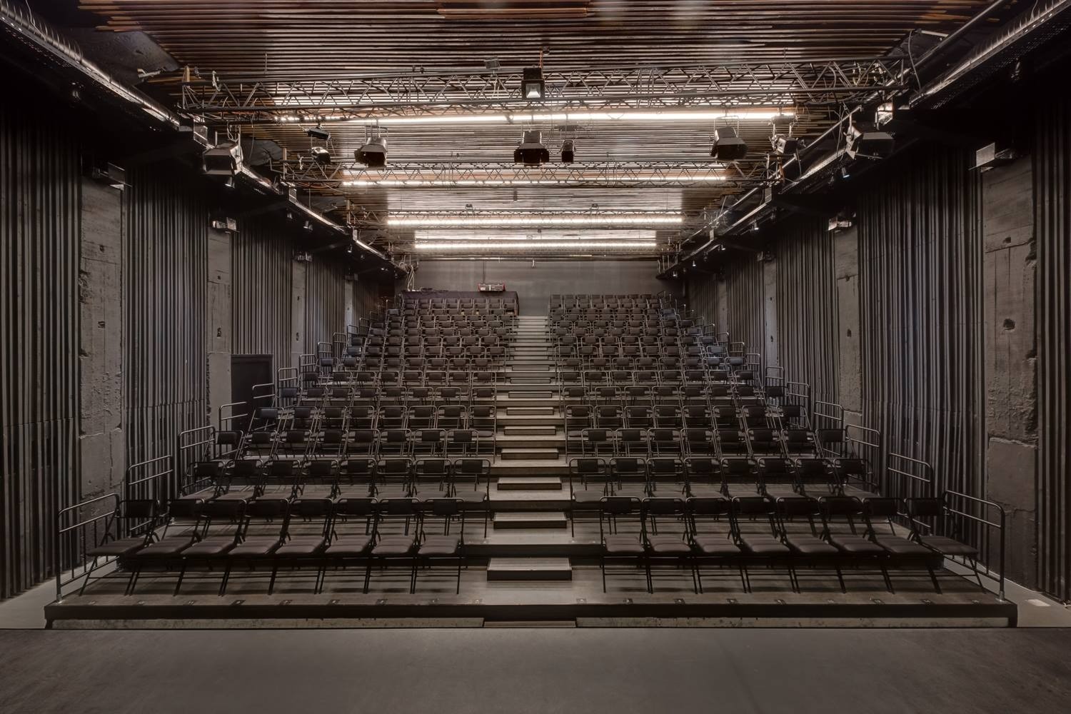 Moda Stage Theatre