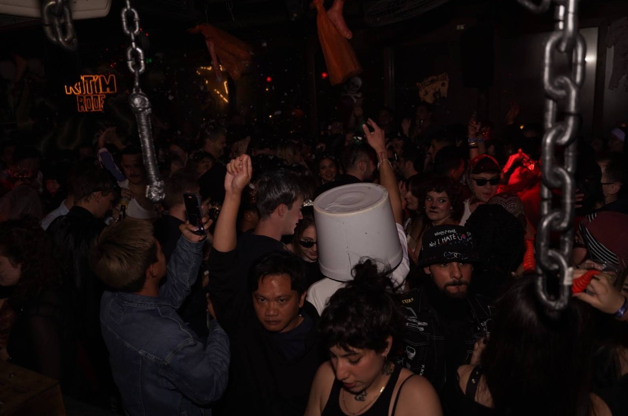 Nightclub 2