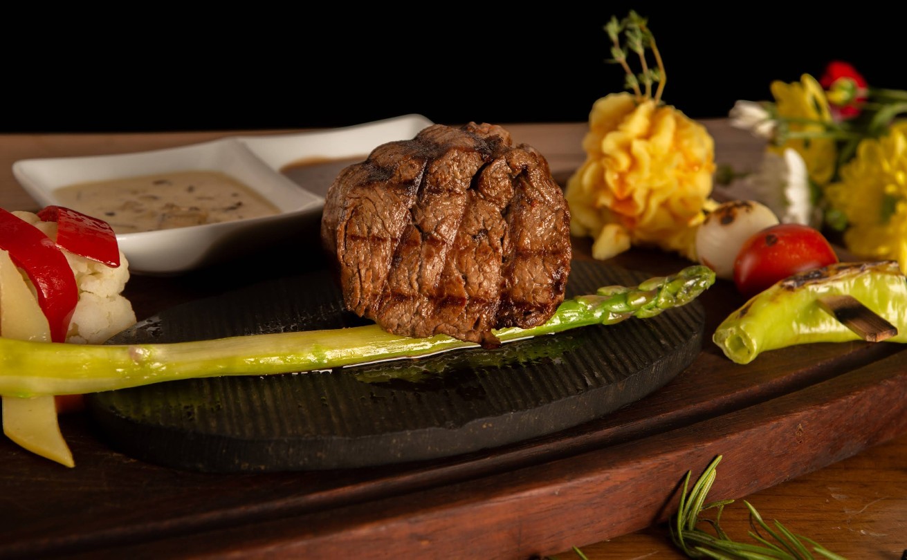 Constantines Ark Restaurant & Cafe