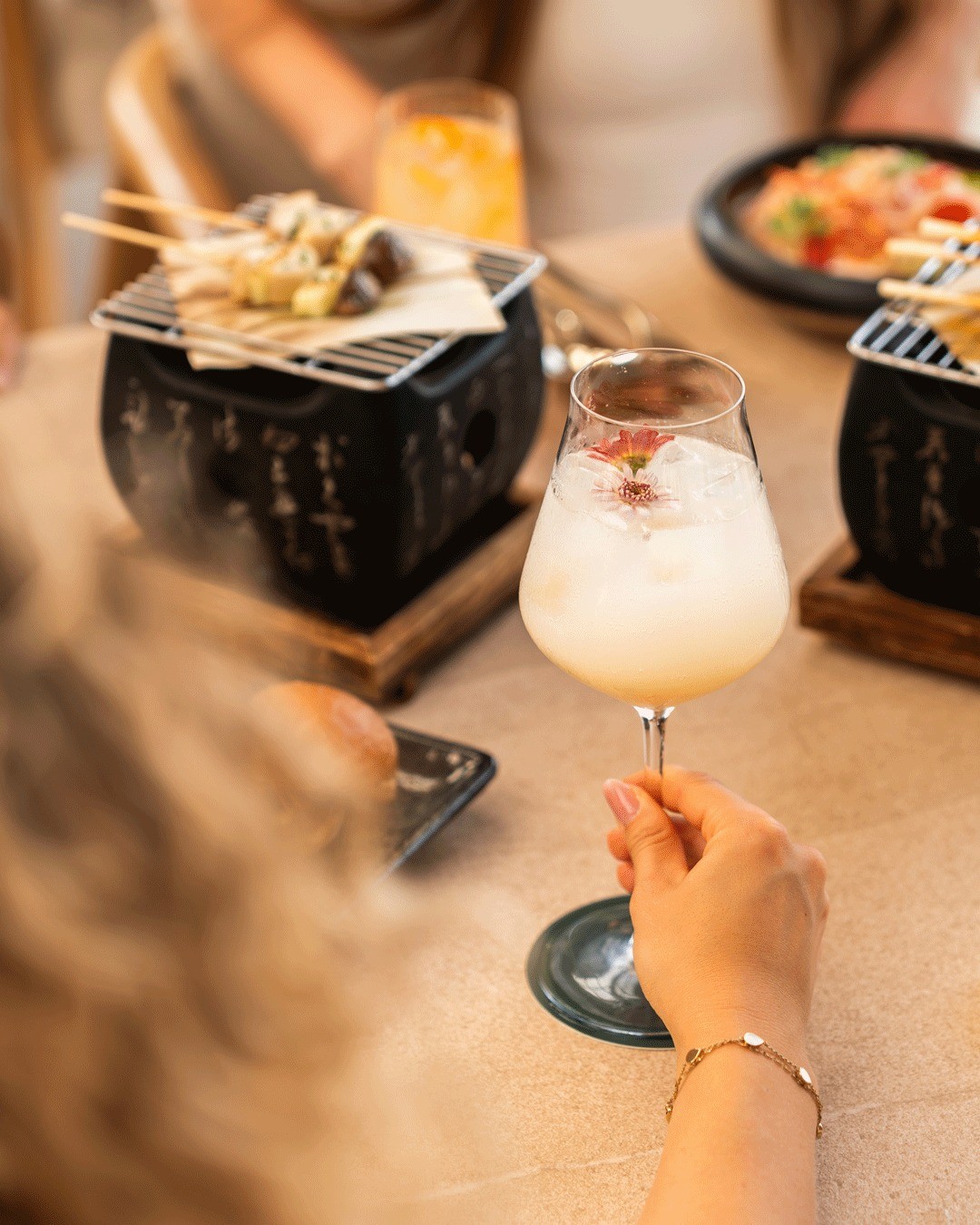 Food & Drinks