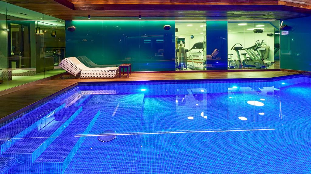 Lasagrada Hotel Istanbul - a large swimming pool in a house with at Lasagrada Hotel Istanbul in Istanbul