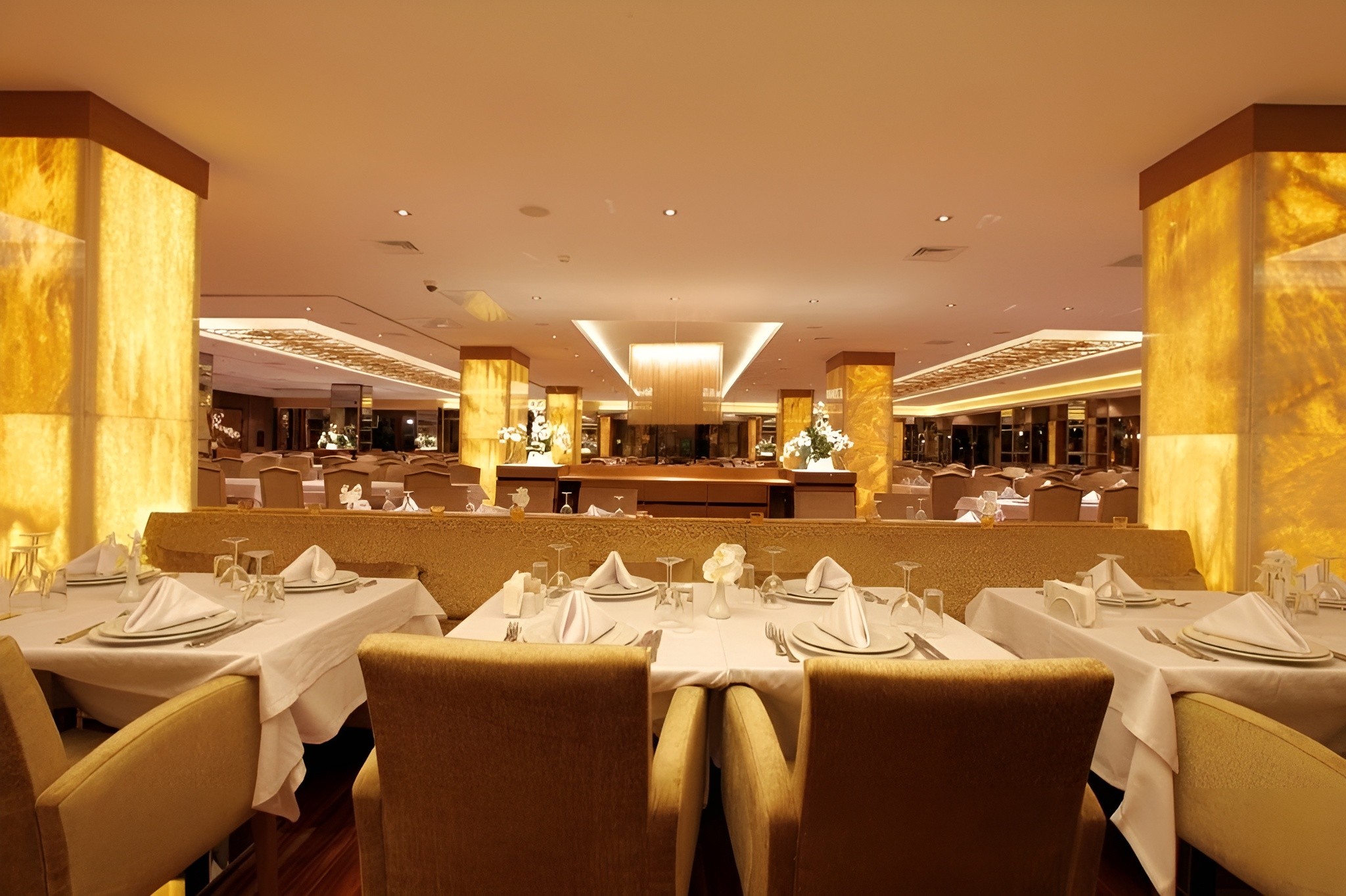 Restaurant 2