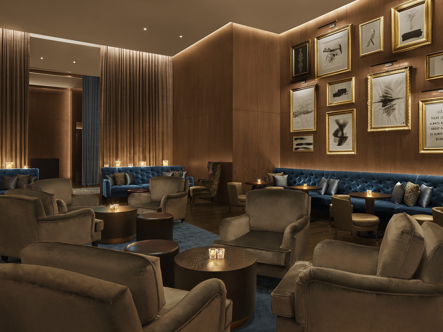 Library Bar Abu Dhabi