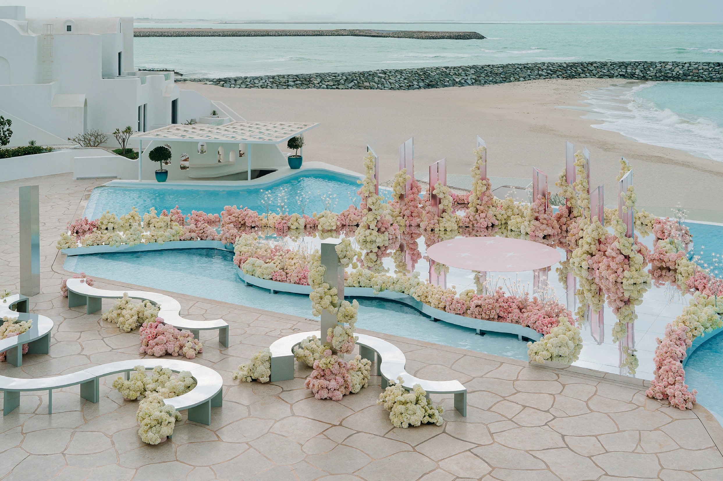 Anantara Santorini Abu Dhabi