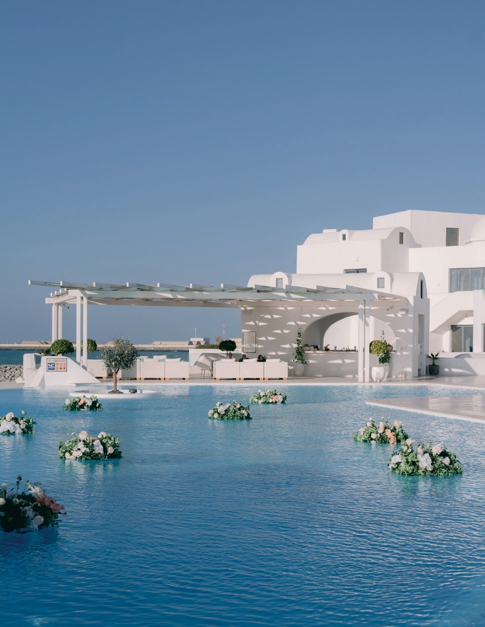 Anantara Santorini Abu Dhabi